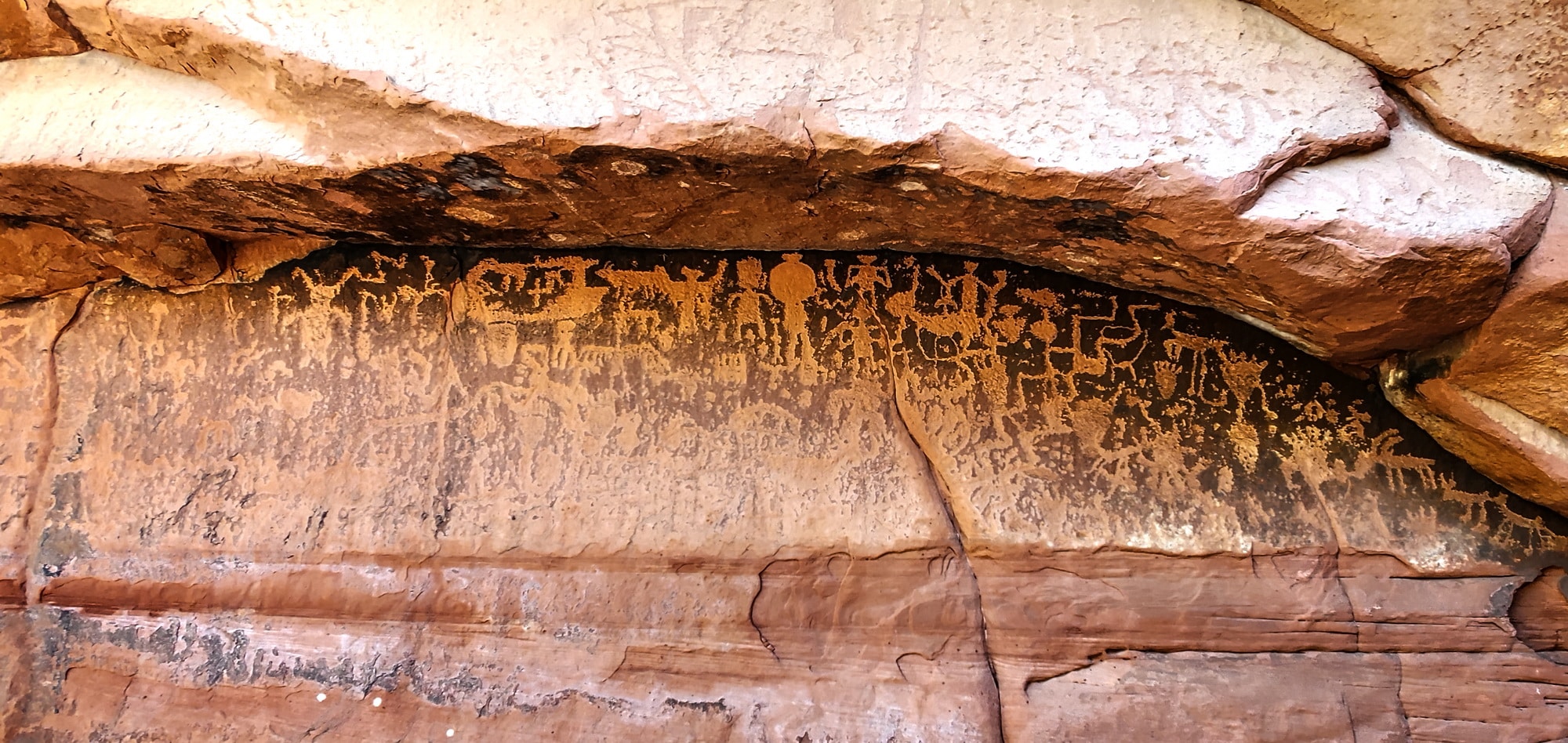 Petroglyphs in Parunuweap Canyon