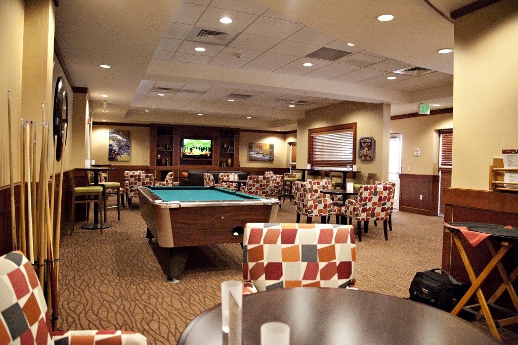 hilton garden inn bar